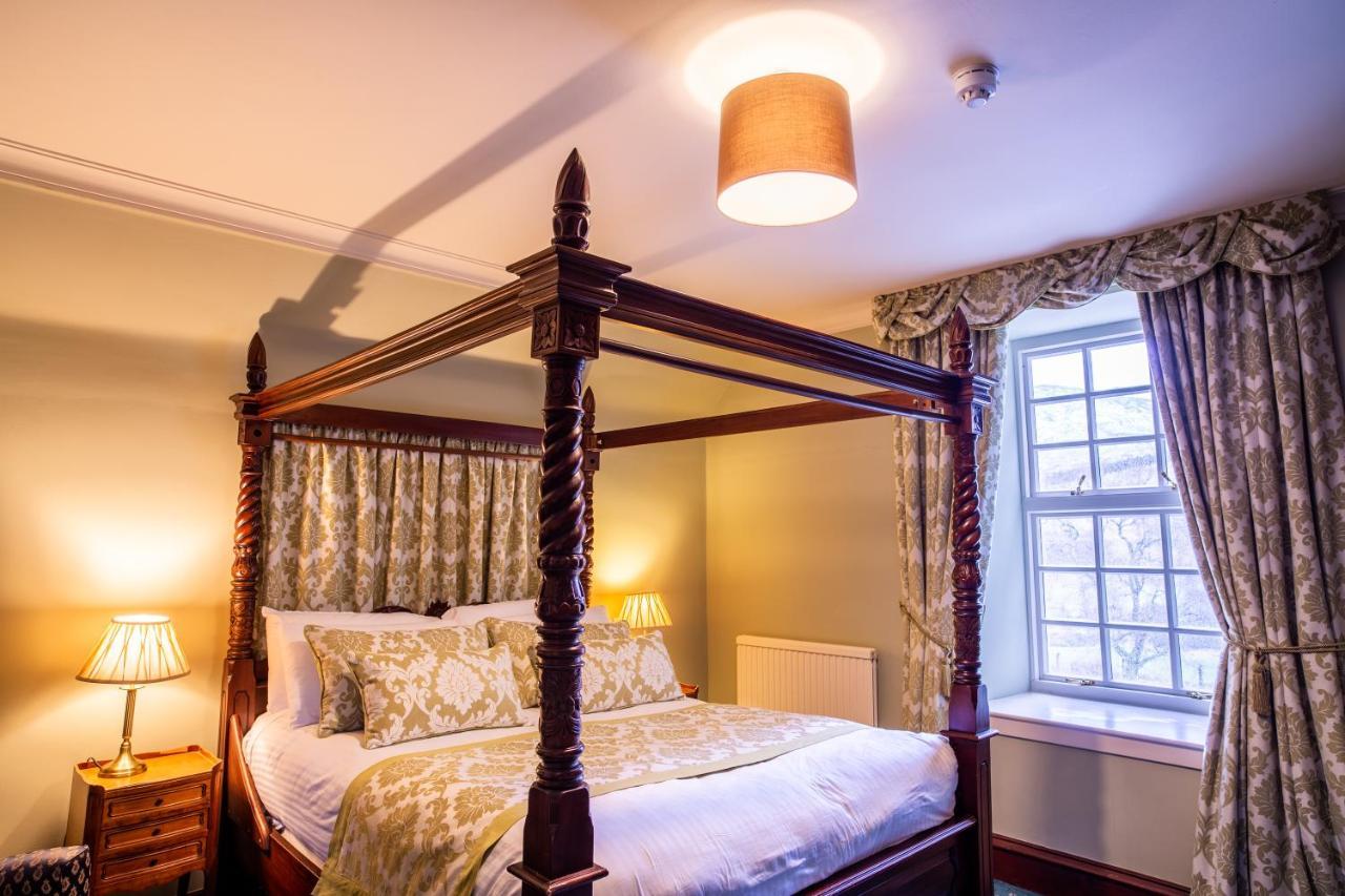 Dalmunzie Castle Hotel Spittal of Glenshee Exterior foto